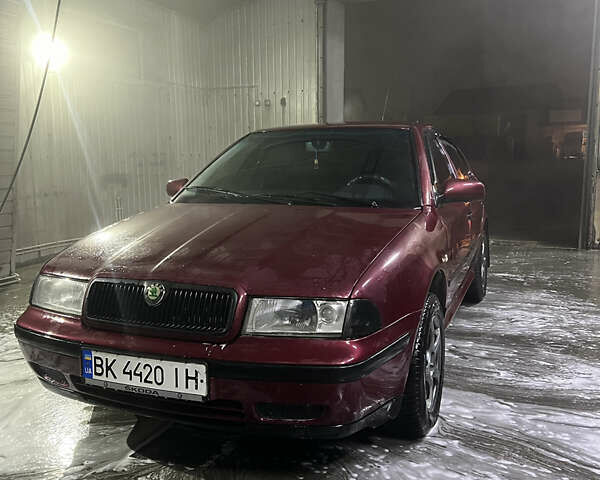Червоний Шкода Октавія, об'ємом двигуна 1.9 л та пробігом 215 тис. км за 3800 $, фото 1 на Automoto.ua