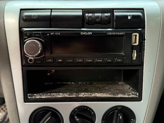 Красный Шкода Октавия, объемом двигателя 1.8 л и пробегом 390 тыс. км за 3200 $, фото 11 на Automoto.ua