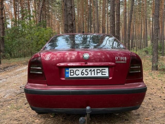 Красный Шкода Октавия, объемом двигателя 1.8 л и пробегом 390 тыс. км за 3500 $, фото 3 на Automoto.ua