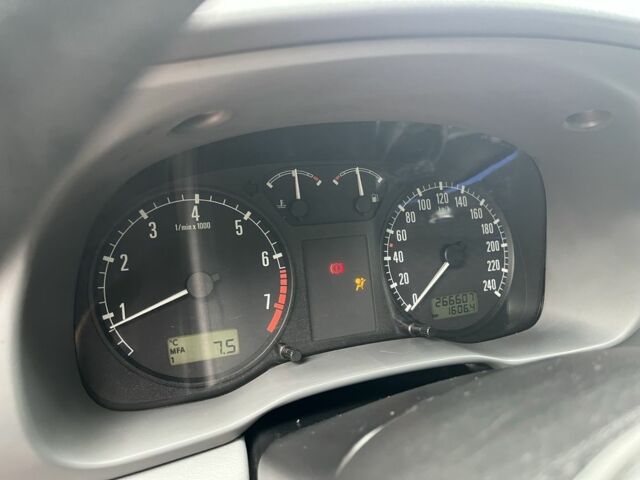 Червоний Шкода Октавія, об'ємом двигуна 1.6 л та пробігом 287 тис. км за 1850 $, фото 7 на Automoto.ua