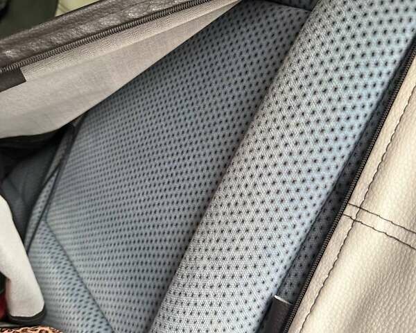 Червоний Шкода Октавія, об'ємом двигуна 1.78 л та пробігом 400 тис. км за 3200 $, фото 12 на Automoto.ua