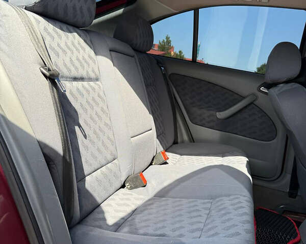 Червоний Шкода Октавія, об'ємом двигуна 1.98 л та пробігом 320 тис. км за 4350 $, фото 22 на Automoto.ua