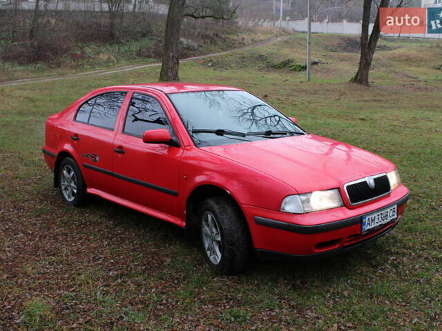 Червоний Шкода Октавія, об'ємом двигуна 1.6 л та пробігом 300 тис. км за 2752 $, фото 2 на Automoto.ua