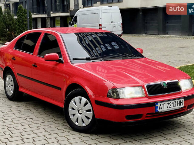 Червоний Шкода Октавія, об'ємом двигуна 1.6 л та пробігом 300 тис. км за 2750 $, фото 5 на Automoto.ua