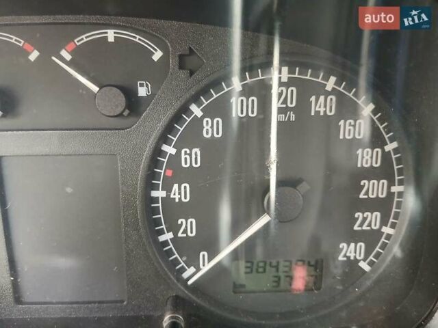 Красный Шкода Октавия, объемом двигателя 2 л и пробегом 384 тыс. км за 3300 $, фото 2 на Automoto.ua