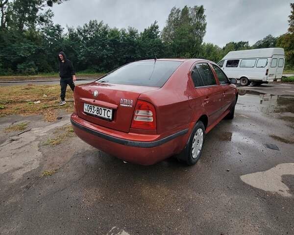 Красный Шкода Октавия, объемом двигателя 1.6 л и пробегом 99 тыс. км за 3550 $, фото 3 на Automoto.ua