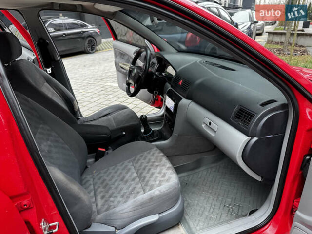 Червоний Шкода Октавія, об'ємом двигуна 1.6 л та пробігом 300 тис. км за 2750 $, фото 19 на Automoto.ua