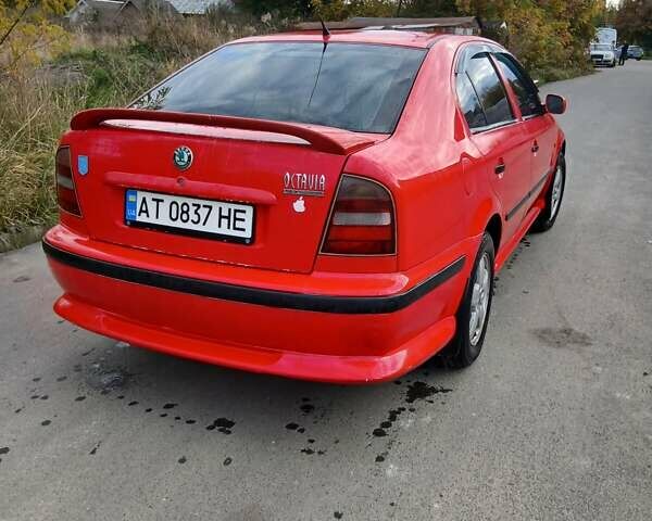 Красный Шкода Октавия, объемом двигателя 2 л и пробегом 384 тыс. км за 3300 $, фото 4 на Automoto.ua