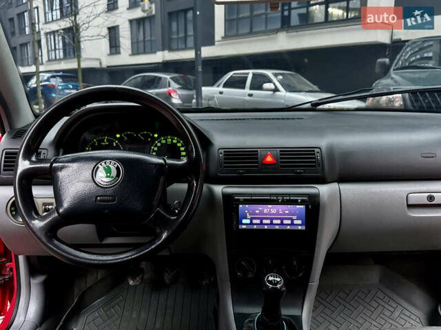 Червоний Шкода Октавія, об'ємом двигуна 1.6 л та пробігом 300 тис. км за 2750 $, фото 22 на Automoto.ua