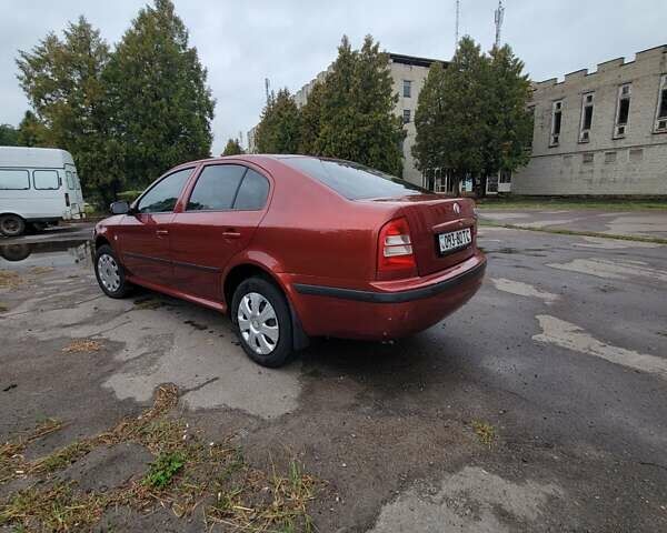 Красный Шкода Октавия, объемом двигателя 1.6 л и пробегом 99 тыс. км за 3550 $, фото 1 на Automoto.ua