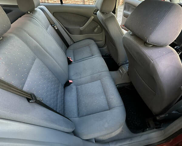 Червоний Шкода Октавія, об'ємом двигуна 1.6 л та пробігом 318 тис. км за 3000 $, фото 17 на Automoto.ua