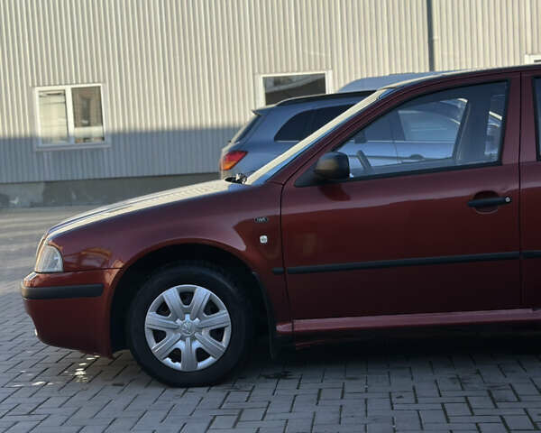 Червоний Шкода Октавія, об'ємом двигуна 1.6 л та пробігом 318 тис. км за 3000 $, фото 2 на Automoto.ua