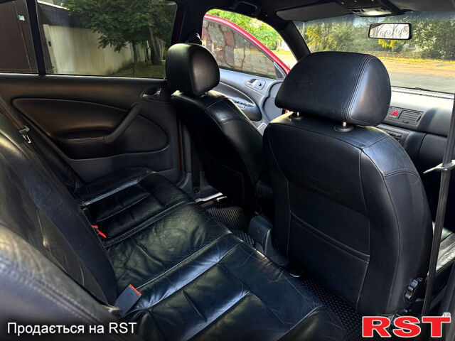 Червоний Шкода Октавія, об'ємом двигуна 1.8 л та пробігом 258 тис. км за 5199 $, фото 11 на Automoto.ua