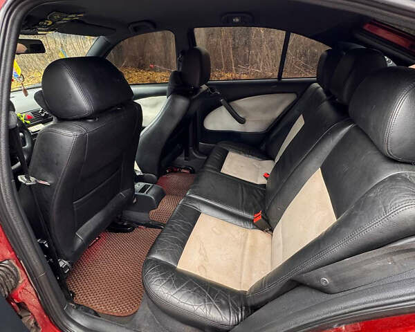 Червоний Шкода Октавія, об'ємом двигуна 1.78 л та пробігом 244 тис. км за 6000 $, фото 10 на Automoto.ua