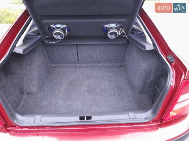 Червоний Шкода Октавія, об'ємом двигуна 1.78 л та пробігом 255 тис. км за 4200 $, фото 26 на Automoto.ua