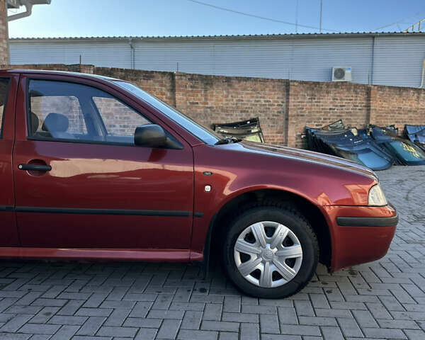 Червоний Шкода Октавія, об'ємом двигуна 1.6 л та пробігом 318 тис. км за 3000 $, фото 8 на Automoto.ua