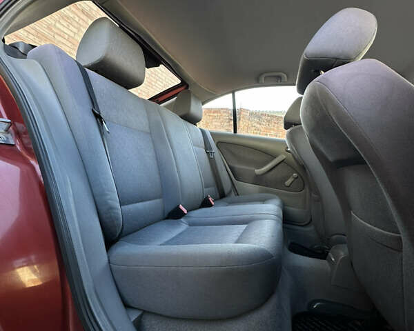 Червоний Шкода Октавія, об'ємом двигуна 1.6 л та пробігом 318 тис. км за 3000 $, фото 16 на Automoto.ua