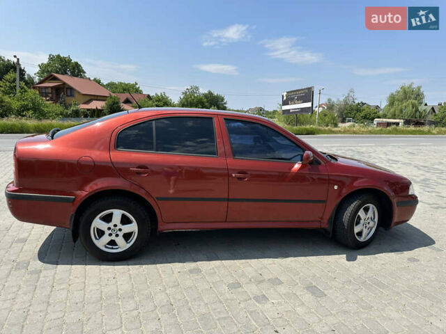 Красный Шкода Октавия, объемом двигателя 1.6 л и пробегом 169 тыс. км за 4999 $, фото 1 на Automoto.ua
