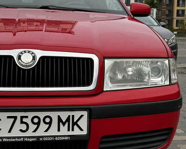 Красный Шкода Октавия, объемом двигателя 1.6 л и пробегом 229 тыс. км за 3599 $, фото 6 на Automoto.ua