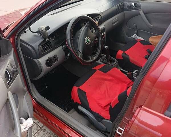 Червоний Шкода Октавія, об'ємом двигуна 1.9 л та пробігом 290 тис. км за 4500 $, фото 3 на Automoto.ua