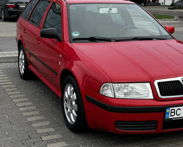 Красный Шкода Октавия, объемом двигателя 1.6 л и пробегом 229 тыс. км за 3599 $, фото 4 на Automoto.ua
