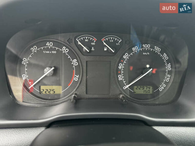 Красный Шкода Октавия, объемом двигателя 1.6 л и пробегом 229 тыс. км за 3599 $, фото 28 на Automoto.ua