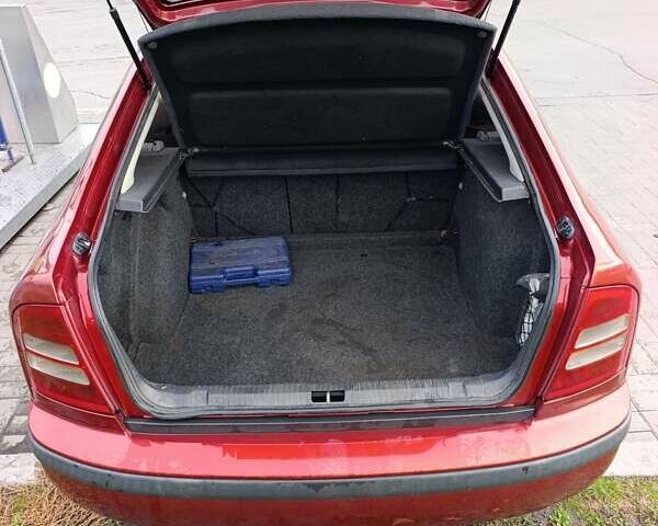 Червоний Шкода Октавія, об'ємом двигуна 1.9 л та пробігом 290 тис. км за 4500 $, фото 7 на Automoto.ua