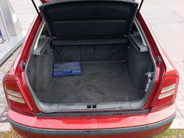 Червоний Шкода Октавія, об'ємом двигуна 1.9 л та пробігом 290 тис. км за 4500 $, фото 9 на Automoto.ua