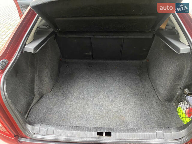 Красный Шкода Октавия, объемом двигателя 1.9 л и пробегом 318 тыс. км за 4300 $, фото 12 на Automoto.ua
