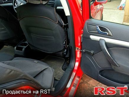 Красный Шкода Октавия, объемом двигателя 1.6 л и пробегом 260 тыс. км за 5300 $, фото 7 на Automoto.ua