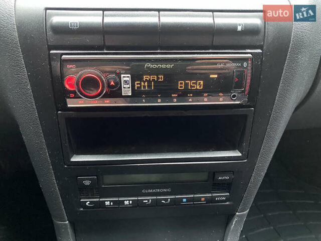 Красный Шкода Октавия, объемом двигателя 1.9 л и пробегом 318 тыс. км за 4300 $, фото 21 на Automoto.ua