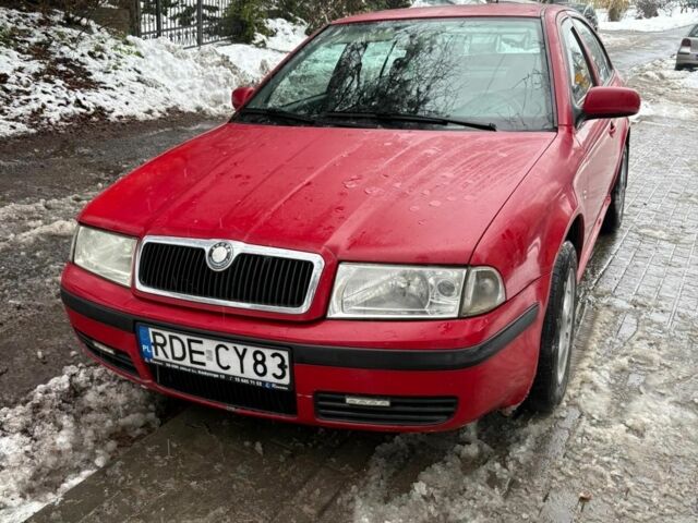 Красный Шкода Октавия, объемом двигателя 0 л и пробегом 257 тыс. км за 1600 $, фото 1 на Automoto.ua