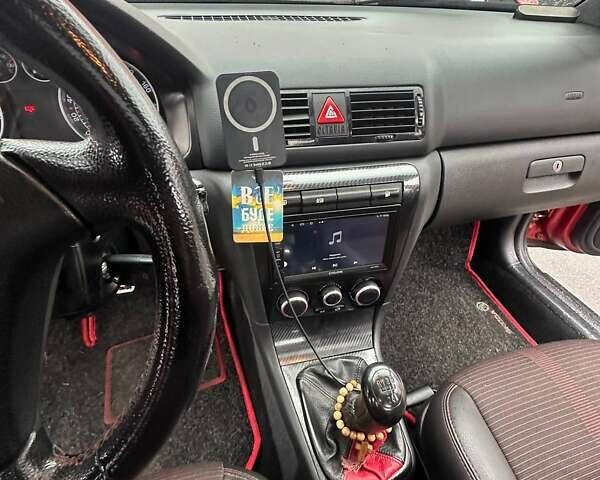 Красный Шкода Октавия, объемом двигателя 1.9 л и пробегом 311 тыс. км за 4899 $, фото 3 на Automoto.ua