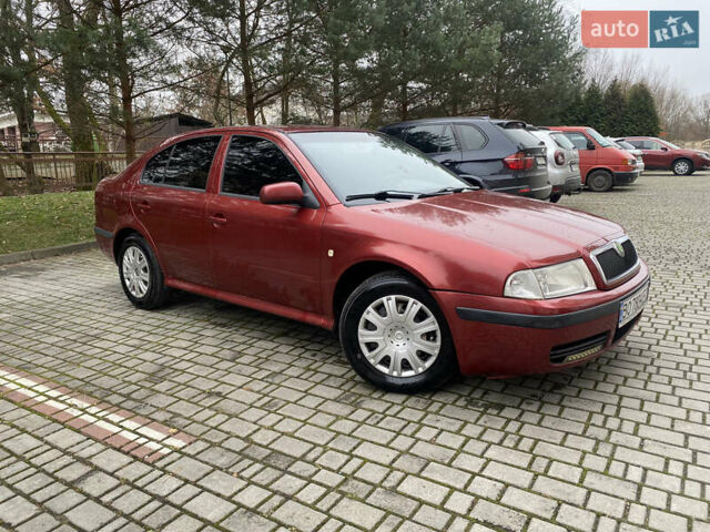 Красный Шкода Октавия, объемом двигателя 1.9 л и пробегом 318 тыс. км за 4300 $, фото 9 на Automoto.ua