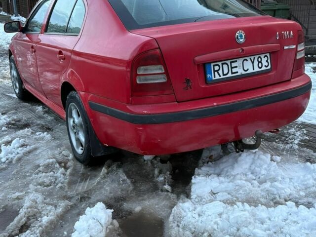 Красный Шкода Октавия, объемом двигателя 0 л и пробегом 257 тыс. км за 1600 $, фото 2 на Automoto.ua