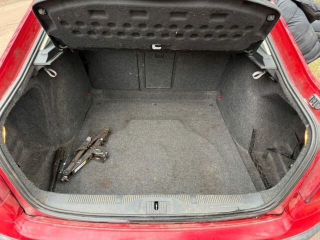 Красный Шкода Октавия, объемом двигателя 0 л и пробегом 367 тыс. км за 2750 $, фото 15 на Automoto.ua