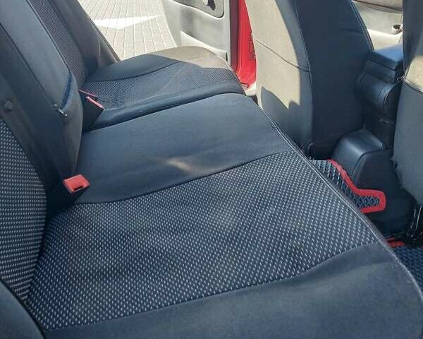 Красный Шкода Октавия, объемом двигателя 1.6 л и пробегом 220 тыс. км за 5200 $, фото 14 на Automoto.ua