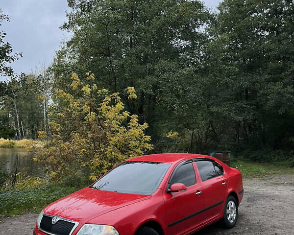 Красный Шкода Октавия, объемом двигателя 1.6 л и пробегом 250 тыс. км за 6000 $, фото 4 на Automoto.ua