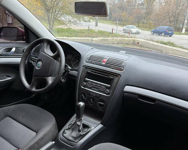 Красный Шкода Октавия, объемом двигателя 1.97 л и пробегом 444 тыс. км за 4650 $, фото 16 на Automoto.ua