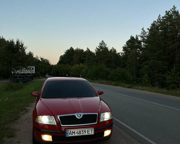 Красный Шкода Октавия, объемом двигателя 1.6 л и пробегом 250 тыс. км за 6000 $, фото 16 на Automoto.ua