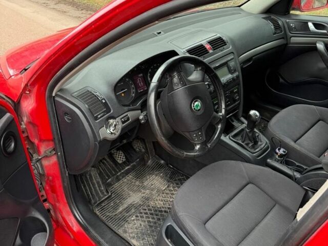 Красный Шкода Октавия, объемом двигателя 0 л и пробегом 367 тыс. км за 2750 $, фото 9 на Automoto.ua