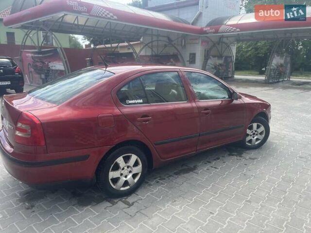Красный Шкода Октавия, объемом двигателя 1.6 л и пробегом 376 тыс. км за 4400 $, фото 4 на Automoto.ua
