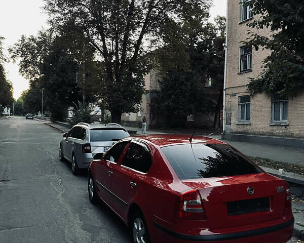 Красный Шкода Октавия, объемом двигателя 1.6 л и пробегом 250 тыс. км за 6000 $, фото 12 на Automoto.ua