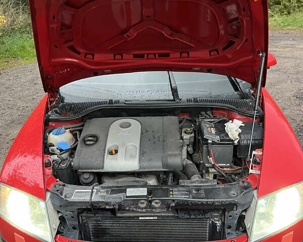 Красный Шкода Октавия, объемом двигателя 1.6 л и пробегом 250 тыс. км за 6000 $, фото 5 на Automoto.ua