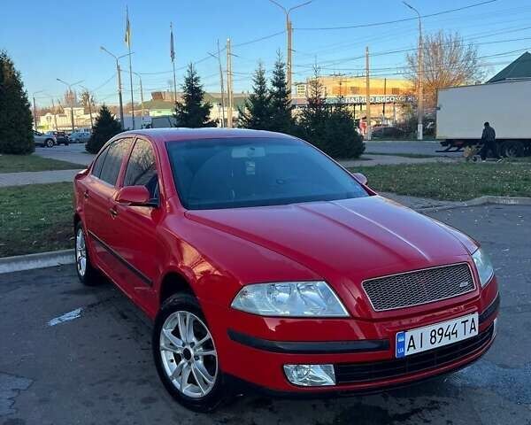 Красный Шкода Октавия, объемом двигателя 1.6 л и пробегом 192 тыс. км за 5900 $, фото 2 на Automoto.ua