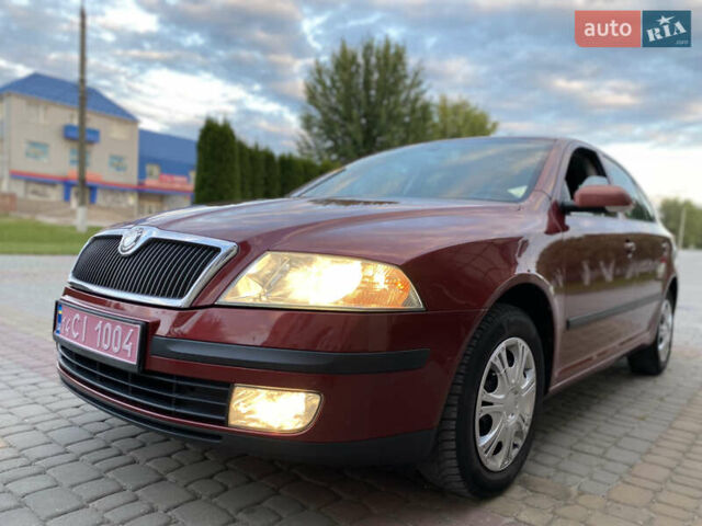 Шкода Октавия 2006 в Дунаевцах на Automoto.ua Красный Шкода Октавия, объемом двигателя 1.6 л и пробегом 243 тыс. км за 5850 $, фото 27 на Automoto.ua