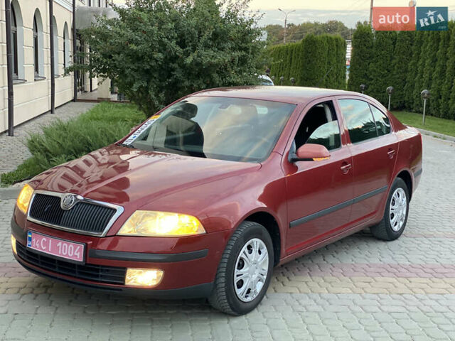 Шкода Октавия 2006 в Дунаевцах на Automoto.ua Красный Шкода Октавия, объемом двигателя 1.6 л и пробегом 243 тыс. км за 5850 $, фото 4 на Automoto.ua