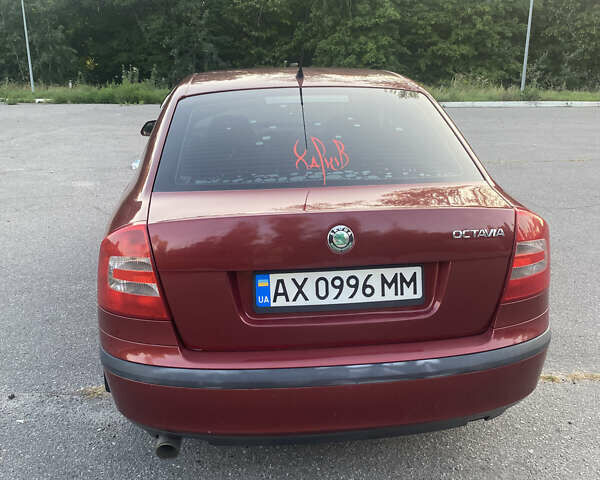 Красный Шкода Октавия, объемом двигателя 1.6 л и пробегом 296 тыс. км за 4700 $, фото 1 на Automoto.ua