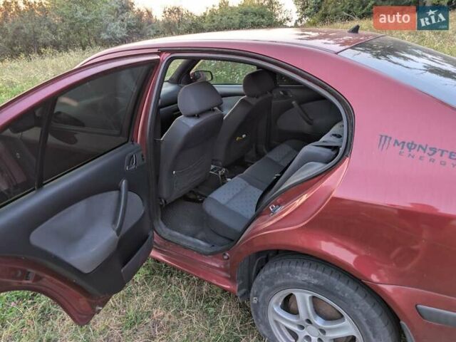 Червоний Шкода Октавія, об'ємом двигуна 1.6 л та пробігом 238 тис. км за 4800 $, фото 3 на Automoto.ua