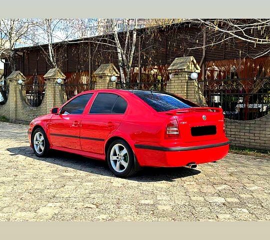Красный Шкода Октавия, объемом двигателя 18 л и пробегом 212 тыс. км за 5200 $, фото 2 на Automoto.ua